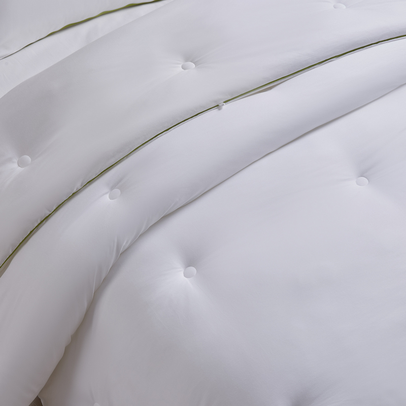 Фото: Одеяло On Silk Classic шелк в хлопке всесезонное среднее 300 г./м.кв. 