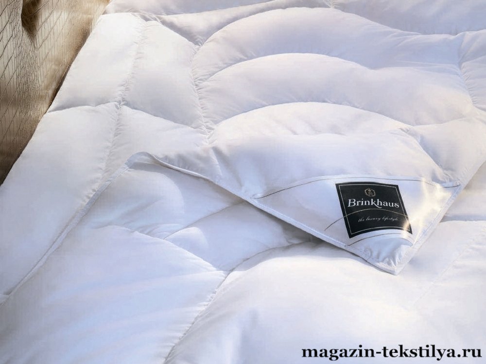 Фото: Одеяло Brinkhaus Silhuette стежка по форме тела пуховое легкое 