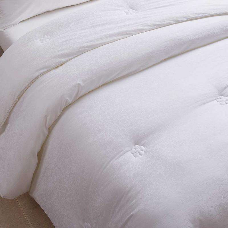 Фото: Одеяло On Silk Comfort Premium шелк в хлопке жаккарде всесезонное 300 г. / м.кв. 