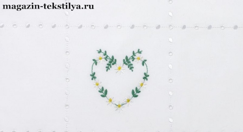 Фото: Детское Постельное белье Luxberry Сердечки хлопок перкаль белое с зеленым и желтым от магазина-текстиля.ру